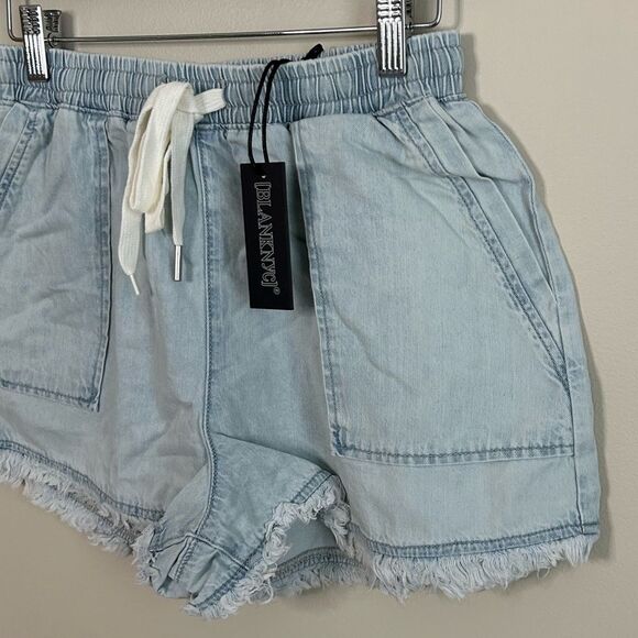 Blank NYC Doing Too Much Light Wash Elastic Waist Shorts Size Small - Picture 5 of 9